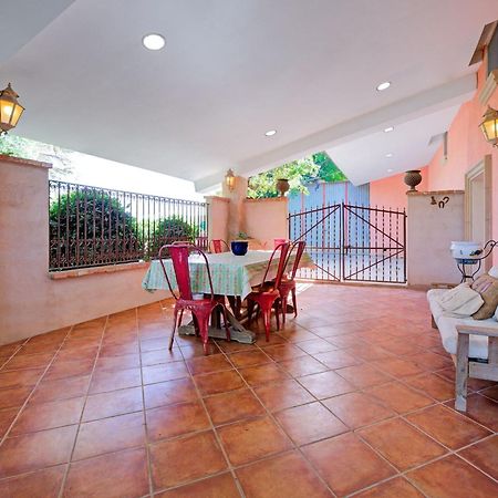Lively Holiday Home In Fraga With Private Pool Экстерьер фото