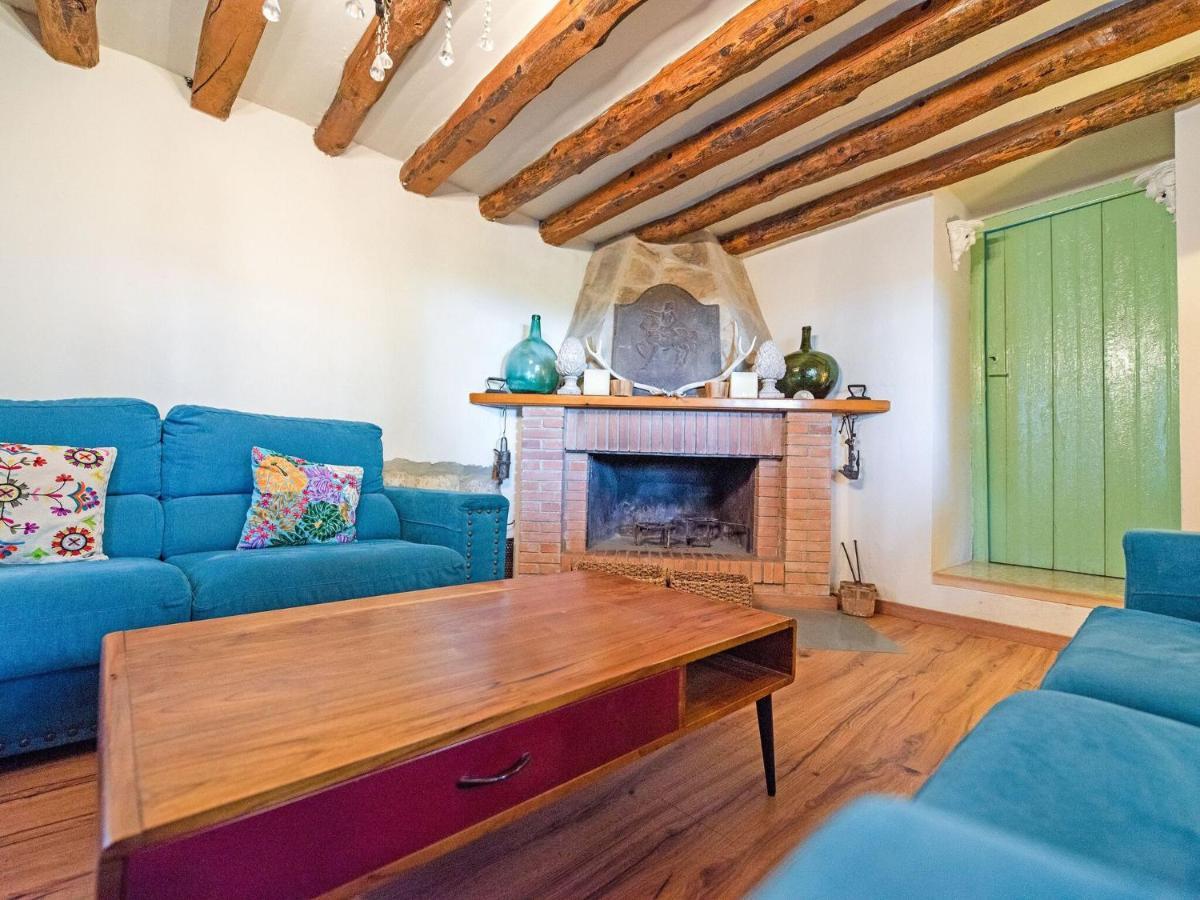 Lively Holiday Home In Fraga With Private Pool Экстерьер фото