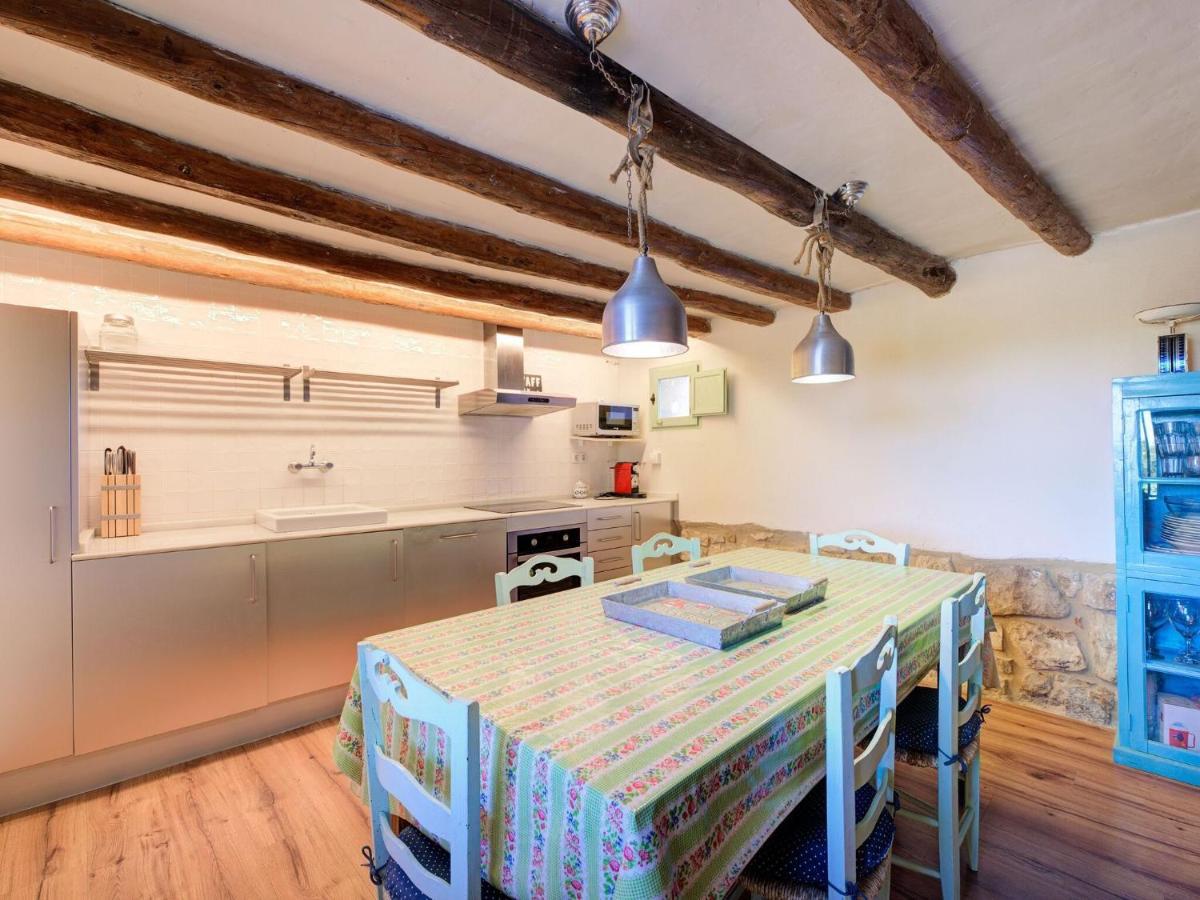 Lively Holiday Home In Fraga With Private Pool Экстерьер фото