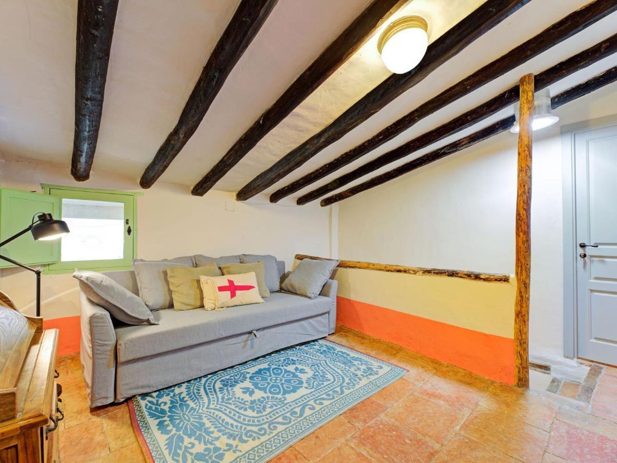 Lively Holiday Home In Fraga With Private Pool Экстерьер фото