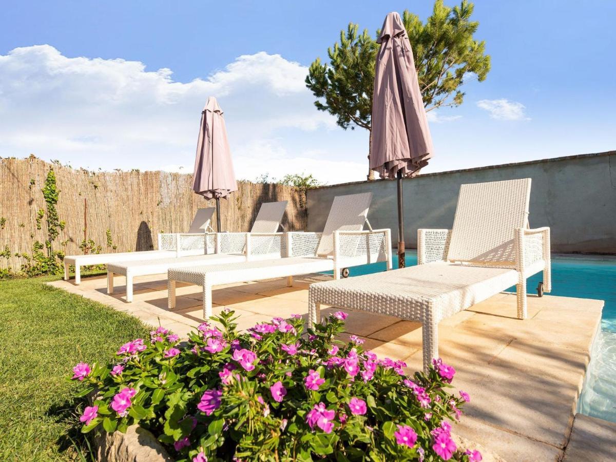 Lively Holiday Home In Fraga With Private Pool Экстерьер фото